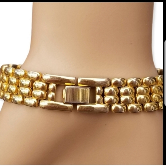 VIVANI VINTAGE GOLDTONED & FLOATING CRYSTALS LADIES WATCH - Picture 4 of 5